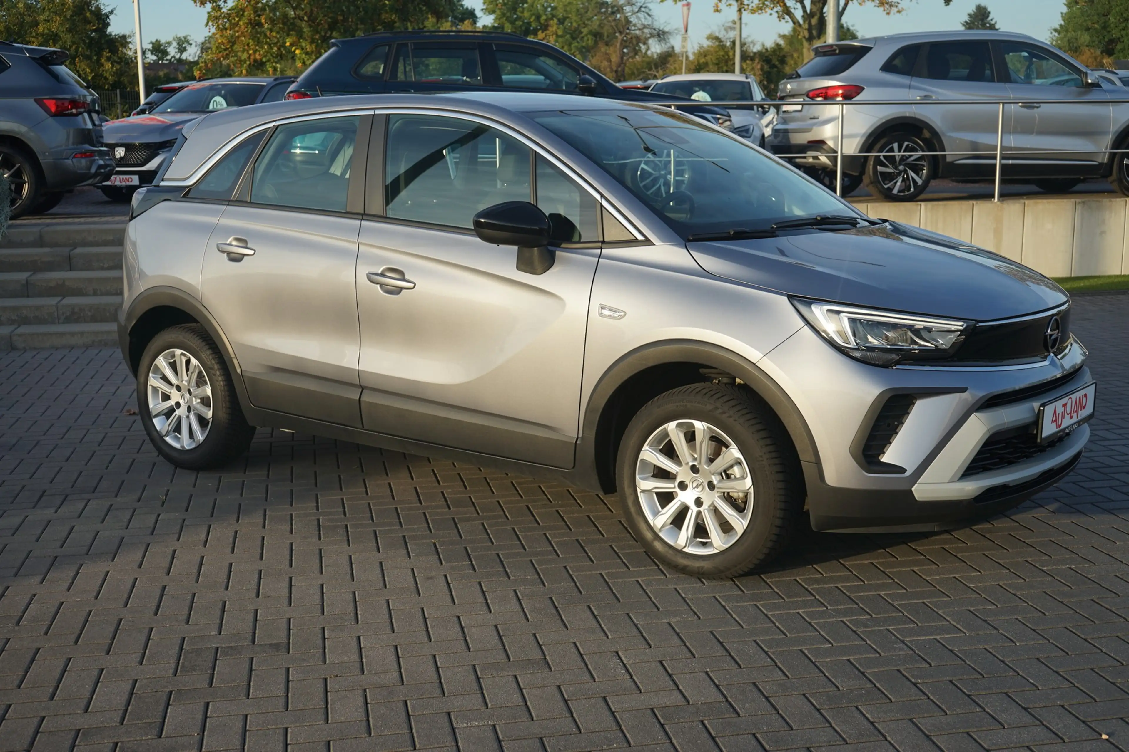 Opel Crossland 1.2 Edition LED Kamera Sitzheizung PDC — photo 5