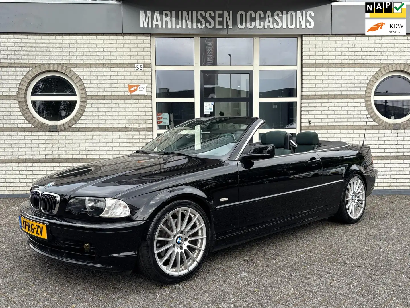 BMW 320 3-serie Cabrio 320Ci |Youngtimer| Noir - 1