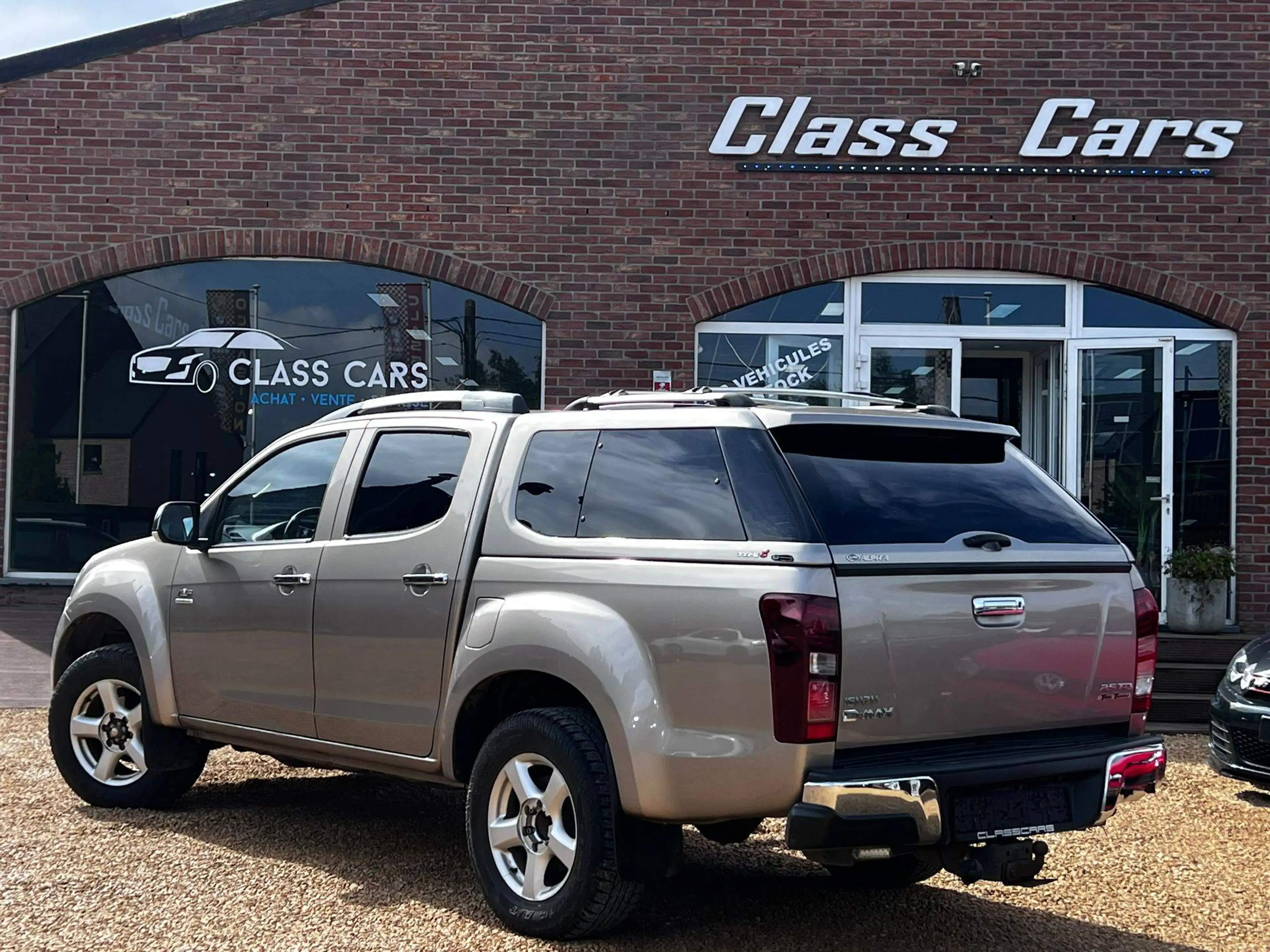Isuzu D-Max 2.5 Turbo Di 4WD LSX Generation Design TVA-BTW RECUP AUTO CAMERA HARDTOP — photo 4