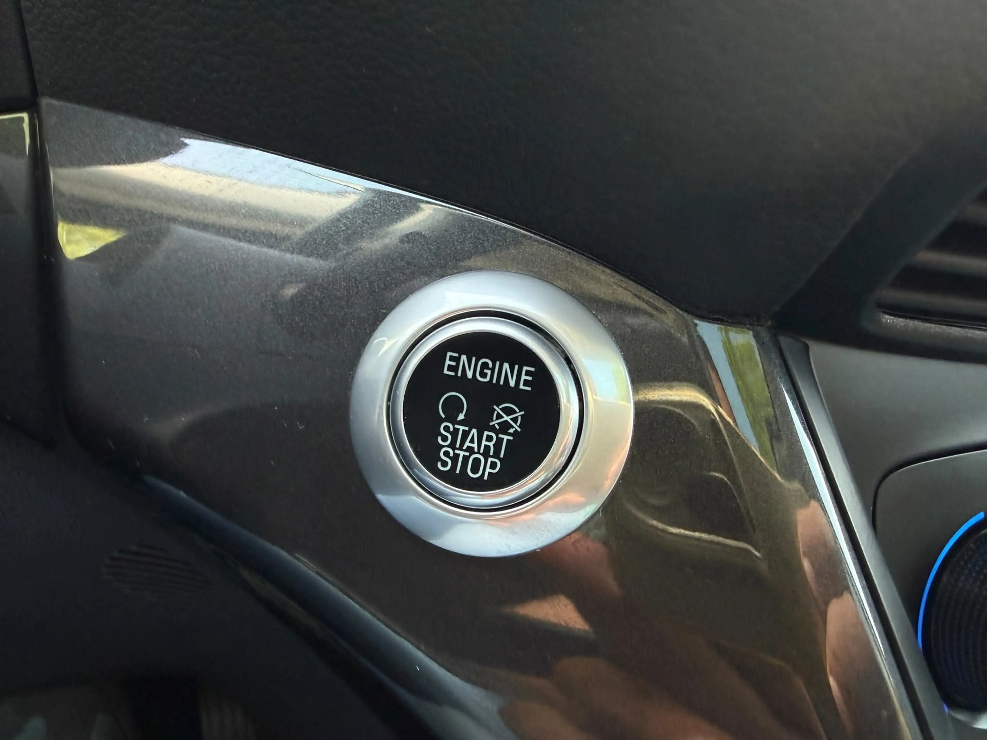 Ford C-Max 1.0 Titanium — photo 13