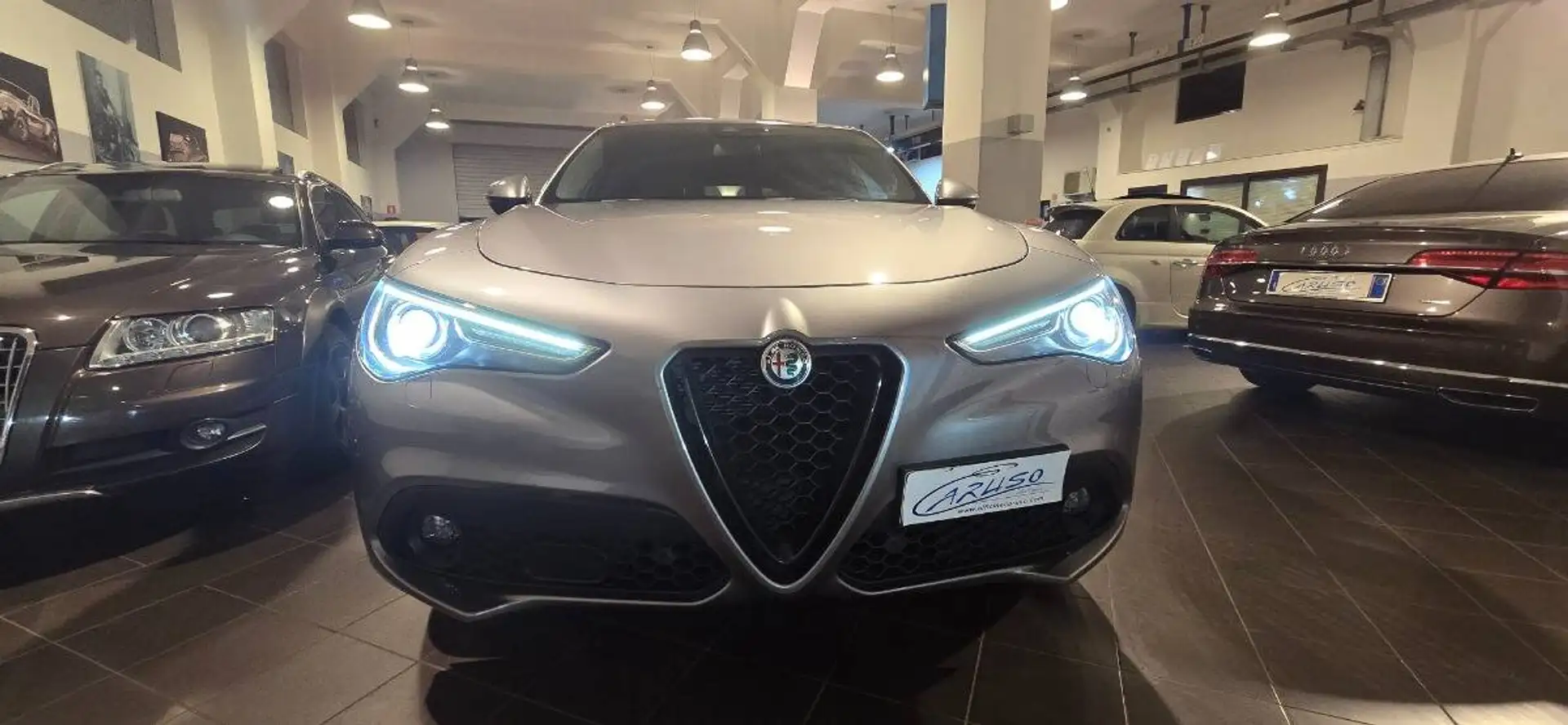 Alfa Romeo Stelvio Stelvio Veloce Q4 210cv*GARANZIA 2ANNI ALFA* Grau - 2