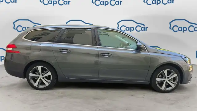 Peugeot 308 view 4