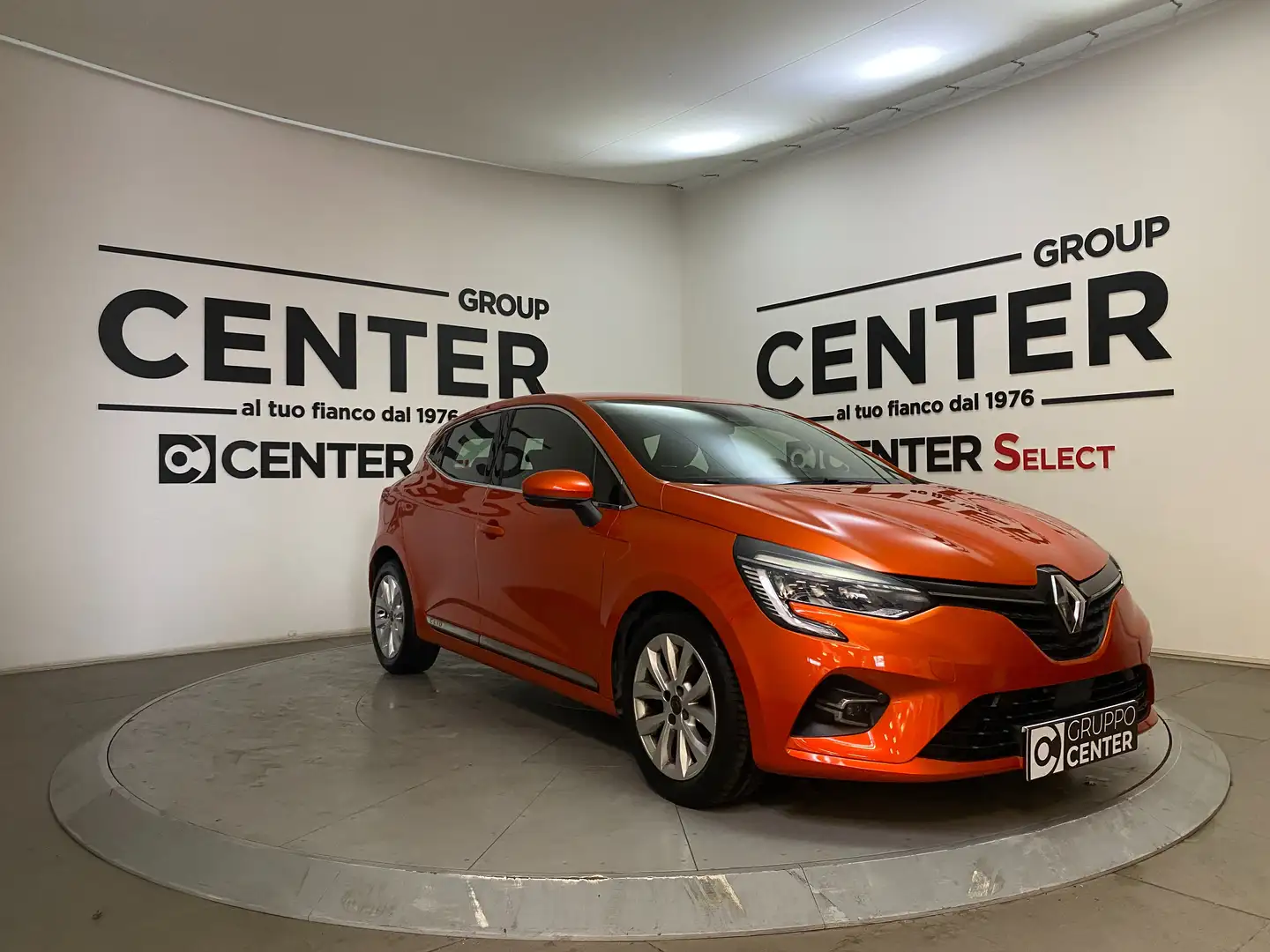 Renault Clio Clio 1.0 SCE Intens 75cv Arancione - 2