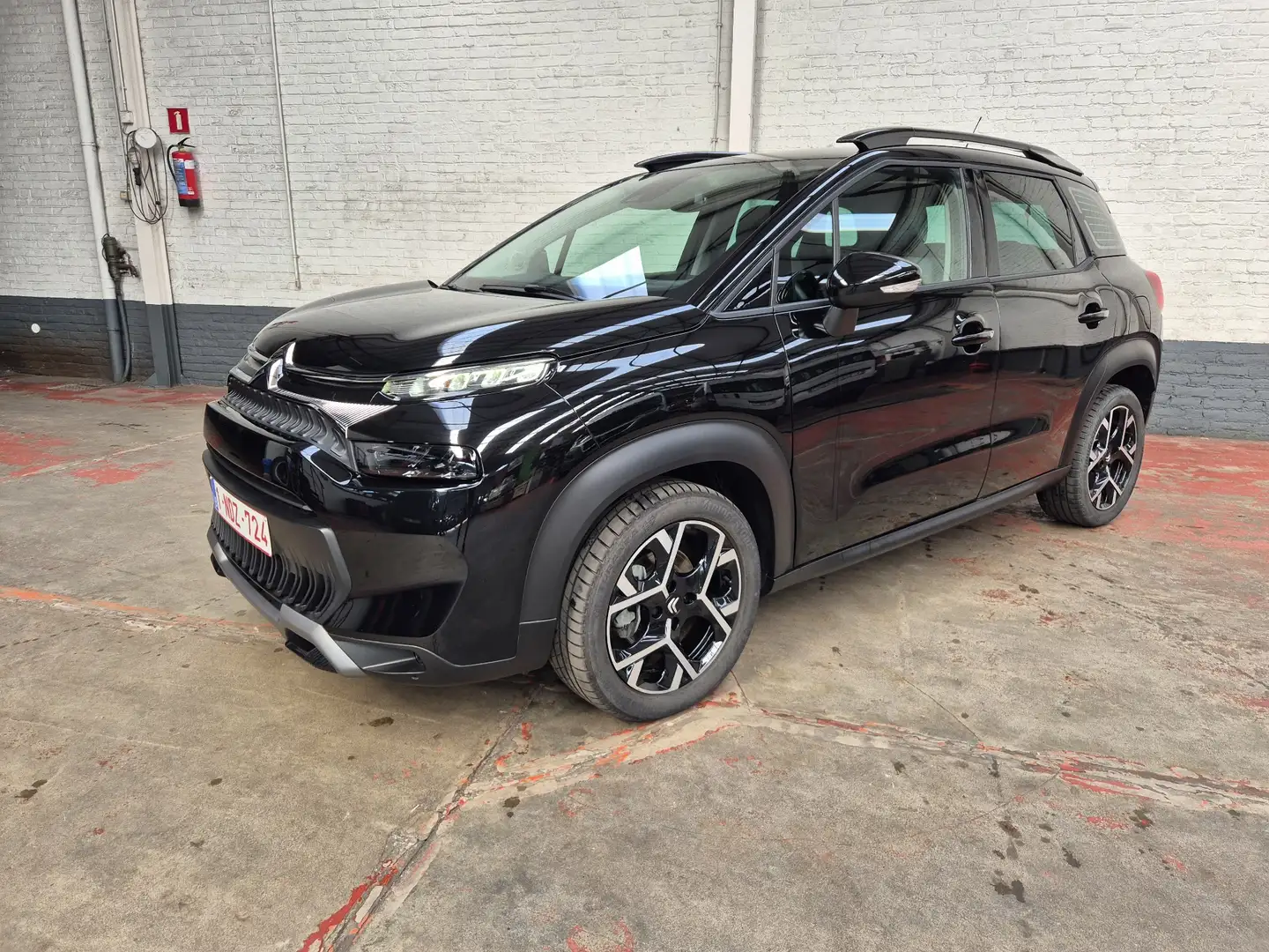 Citroen C3 Aircross 1.2 Turbo 110 SHINE PACK met fabrieksgarantie Zwart - 2