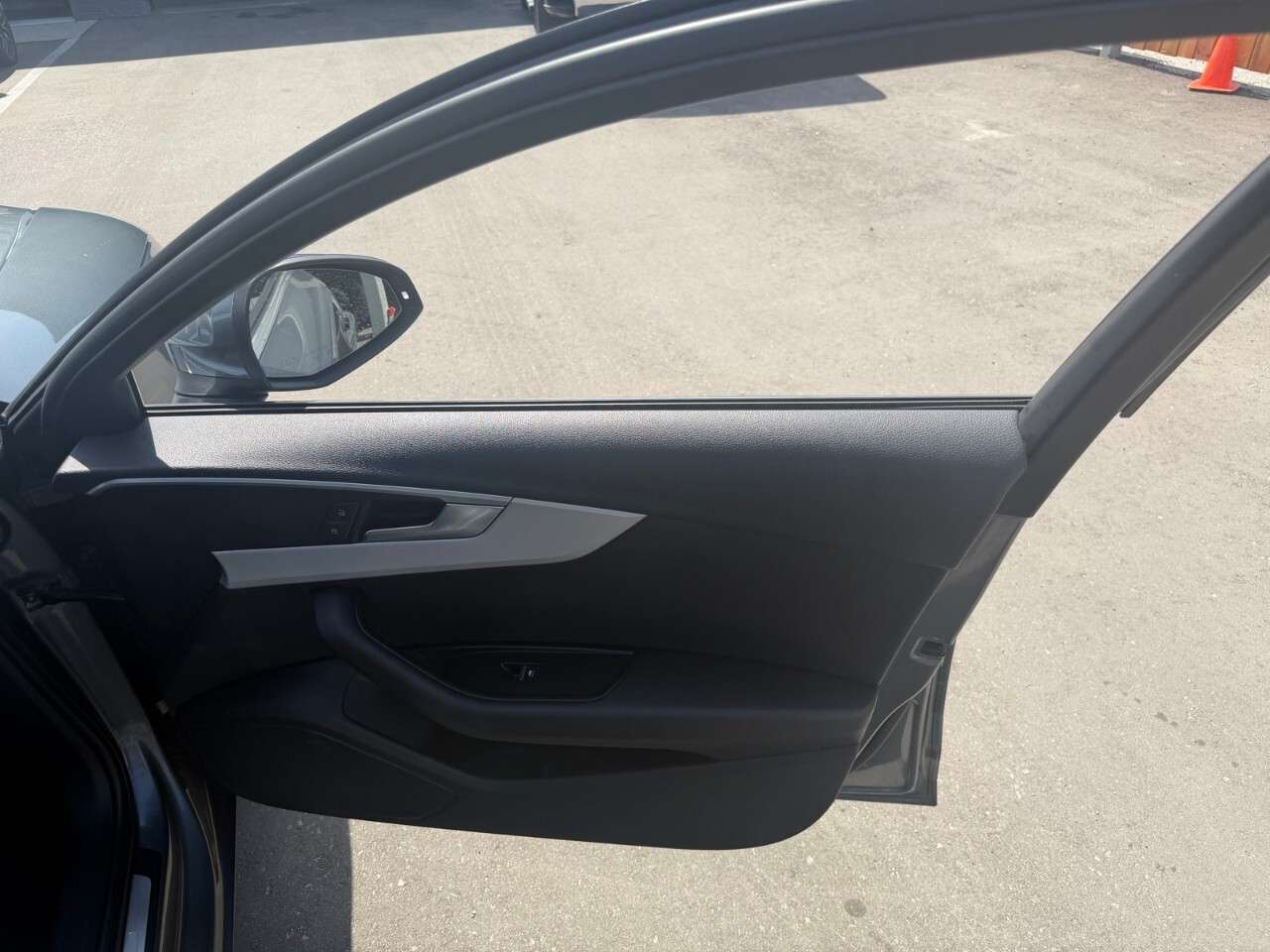 2017 Audi A4 4dr Sdn Auto Komfort quattro 2017 audi a4 komfort thumb 13