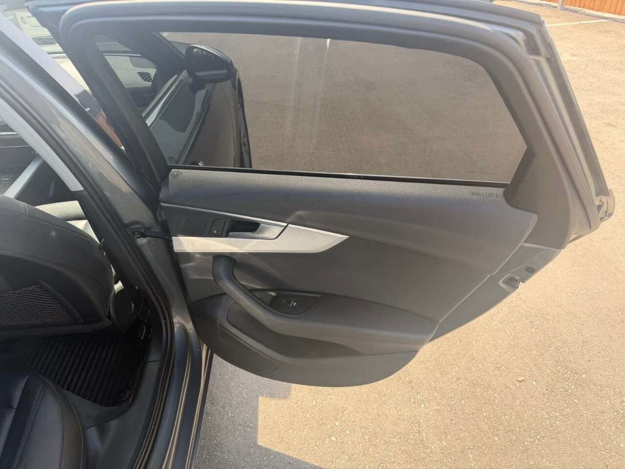 2017 Audi A4 4dr Sdn Auto Komfort quattro 2017 audi a4 komfort thumb 15