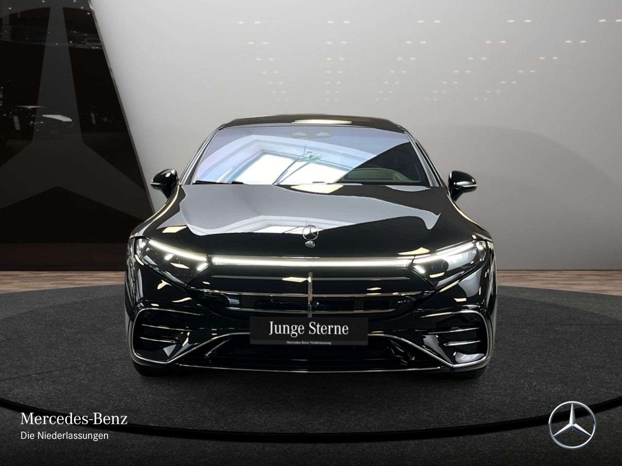 Mercedes-Benz EQS