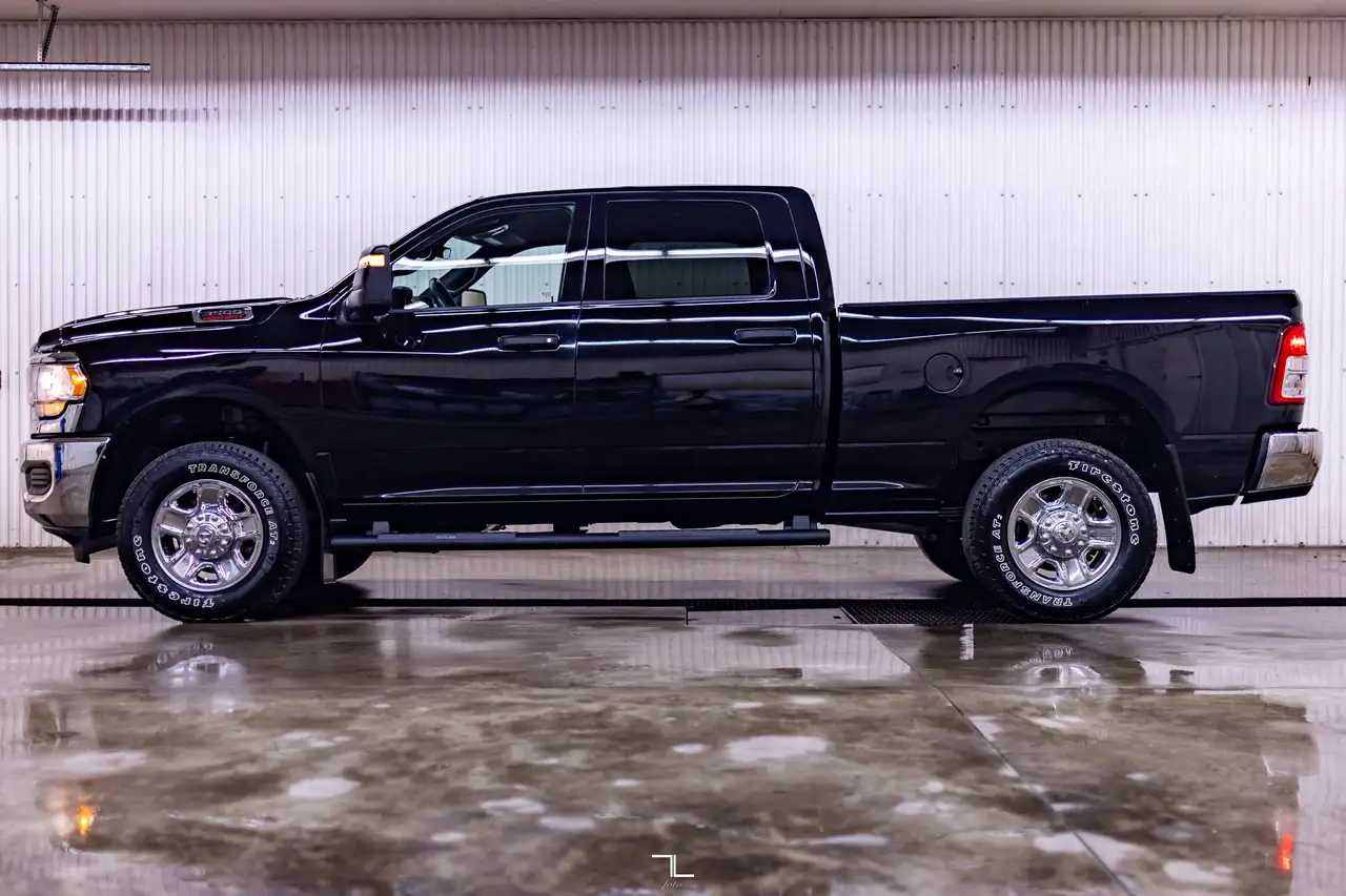 RAM 3500 снимка RAM 3500
