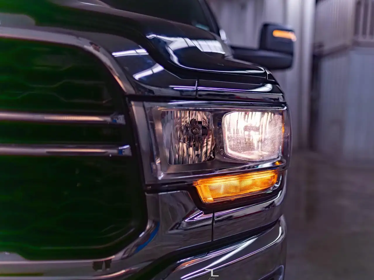 RAM 3500 снимка RAM 3500