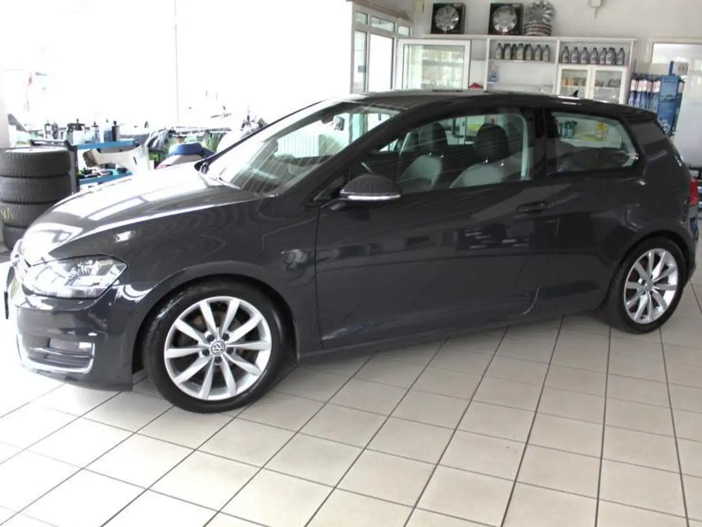 Volkswagen Golf VII Highline BMT Schwarz - 1