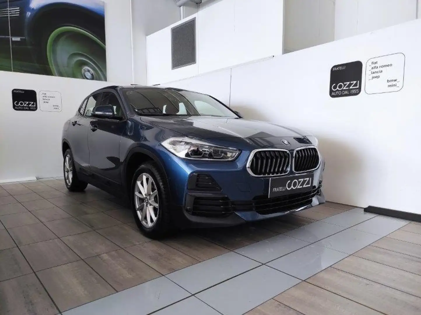 BMW X2 (F39) - X2 xDrive20d Business-X Blau - 1