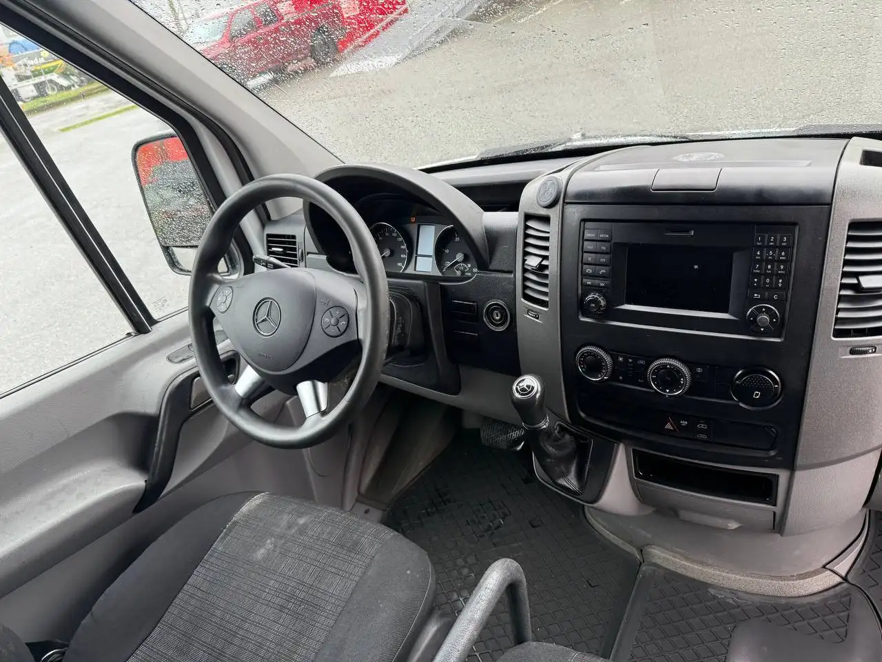 Mercedes-Benz Sprinter снимка Mercedes-Benz Sprinter