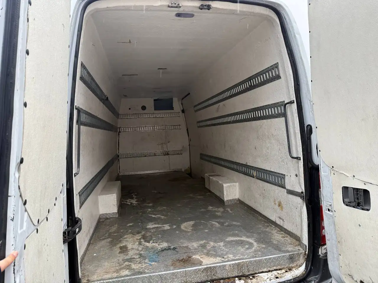 Mercedes-Benz Sprinter снимка Mercedes-Benz Sprinter