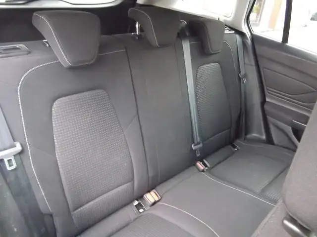 Ford Focus view 21