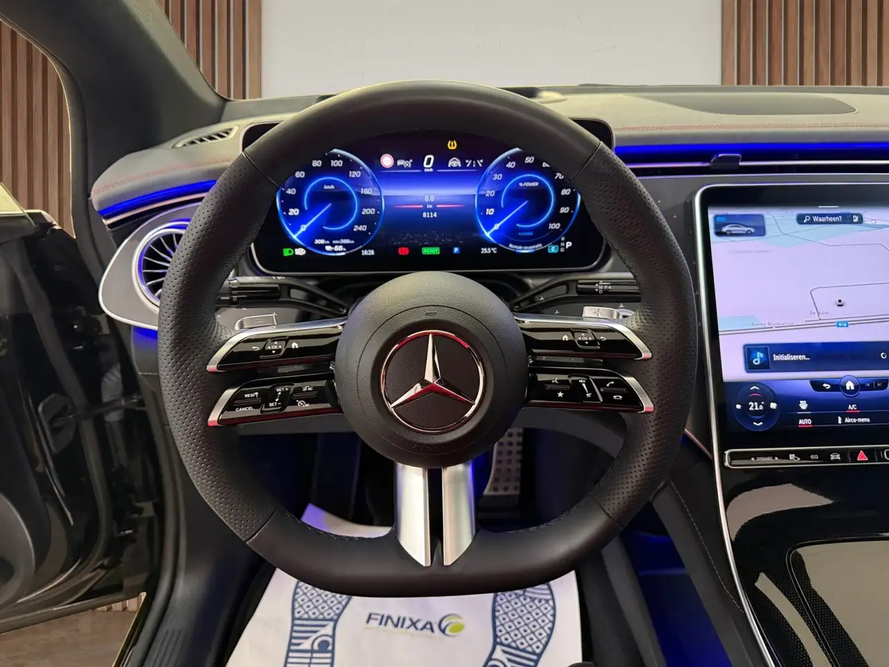 Mercedes-Benz EQE + AMG-Line Launch Edition ** AIRMATIC Pano ..., миниатюра 16