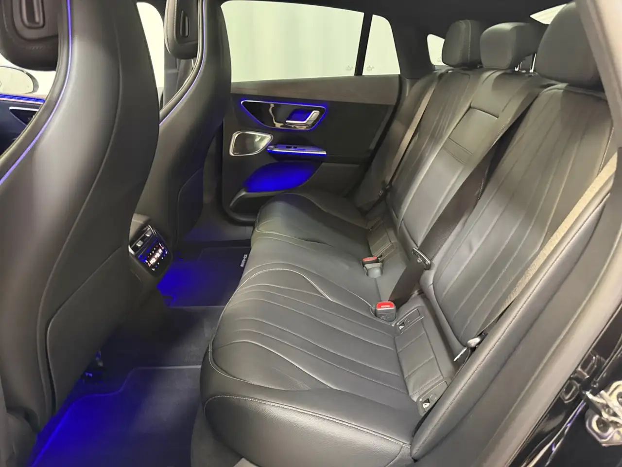 Mercedes-Benz EQE + AMG-Line Launch Edition ** AIRMATIC Pano ..., миниатюра 29
