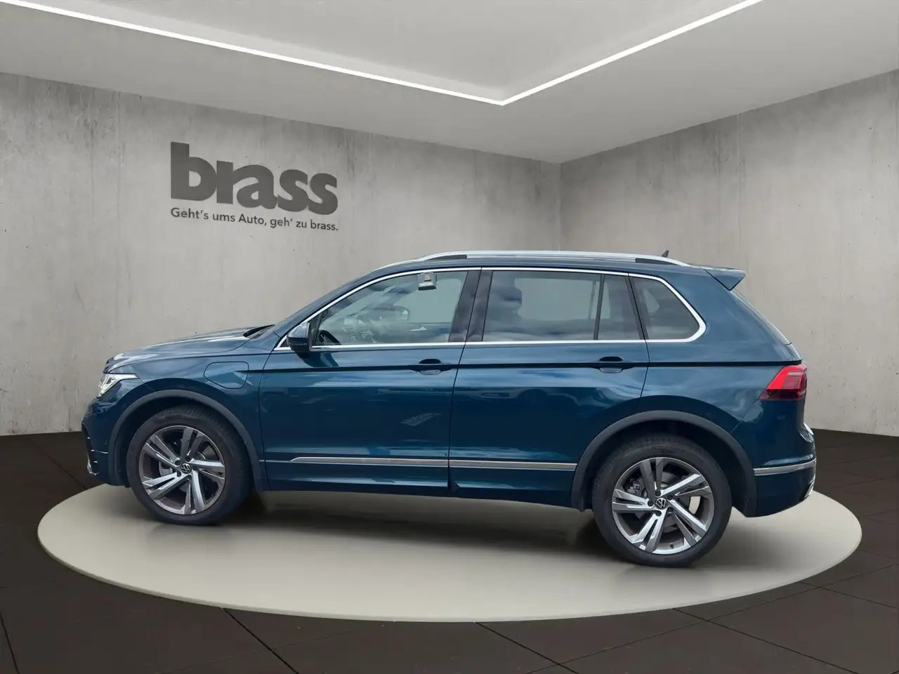 Volkswagen Tiguan R-Line 1,4 l eHybrid OPF 110 kW (150 PS), миниатюра 2