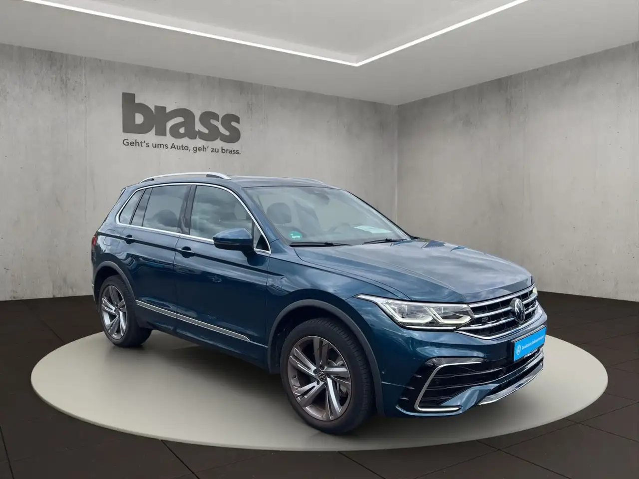 Volkswagen Tiguan R-Line 1,4 l eHybrid OPF 110 kW (150 PS), миниатюра 7