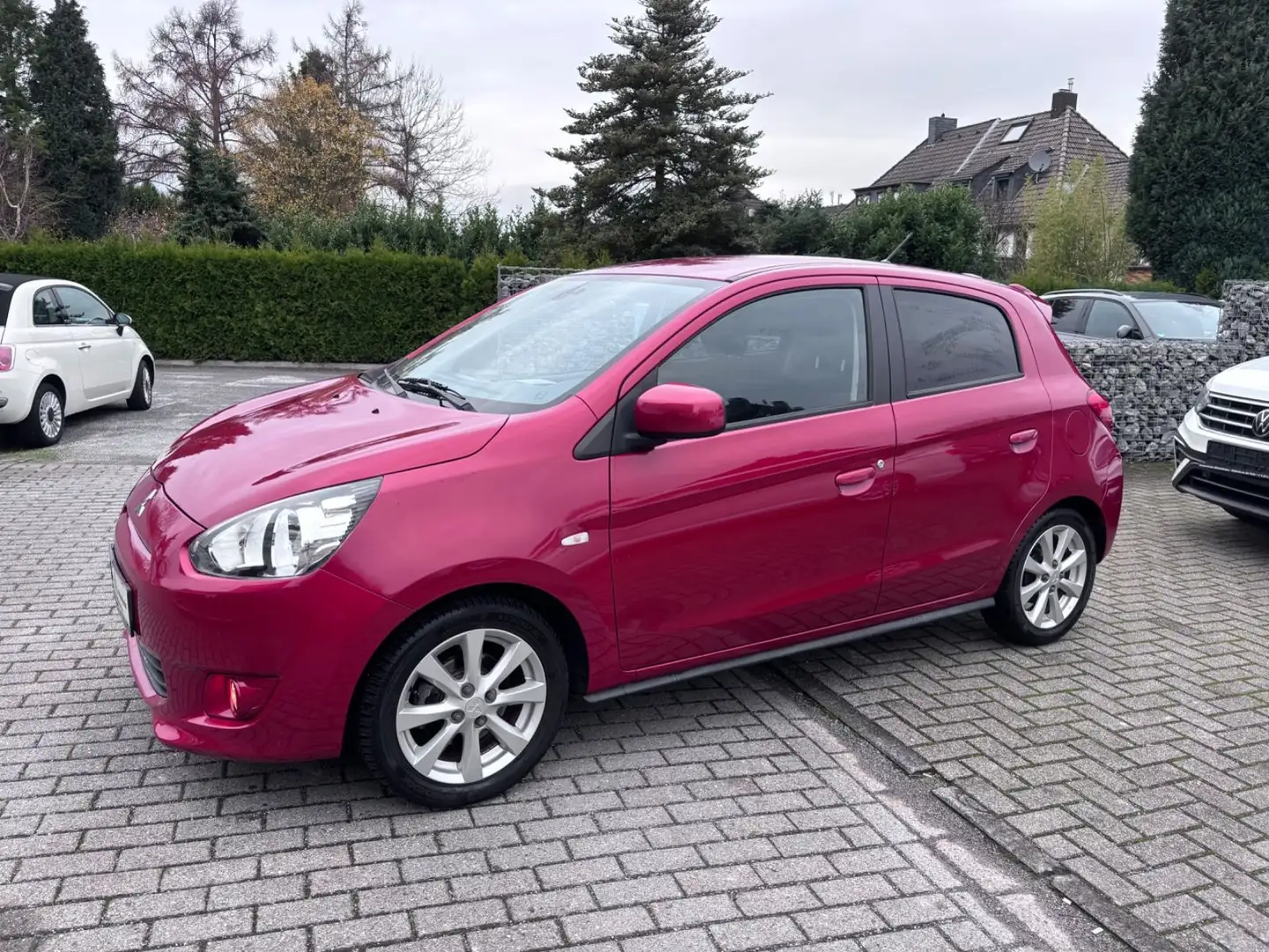 Mitsubishi Space Star Automatik, Rückfahrkamea,Sitzh.,Klima, Bluetooth Rot - 1