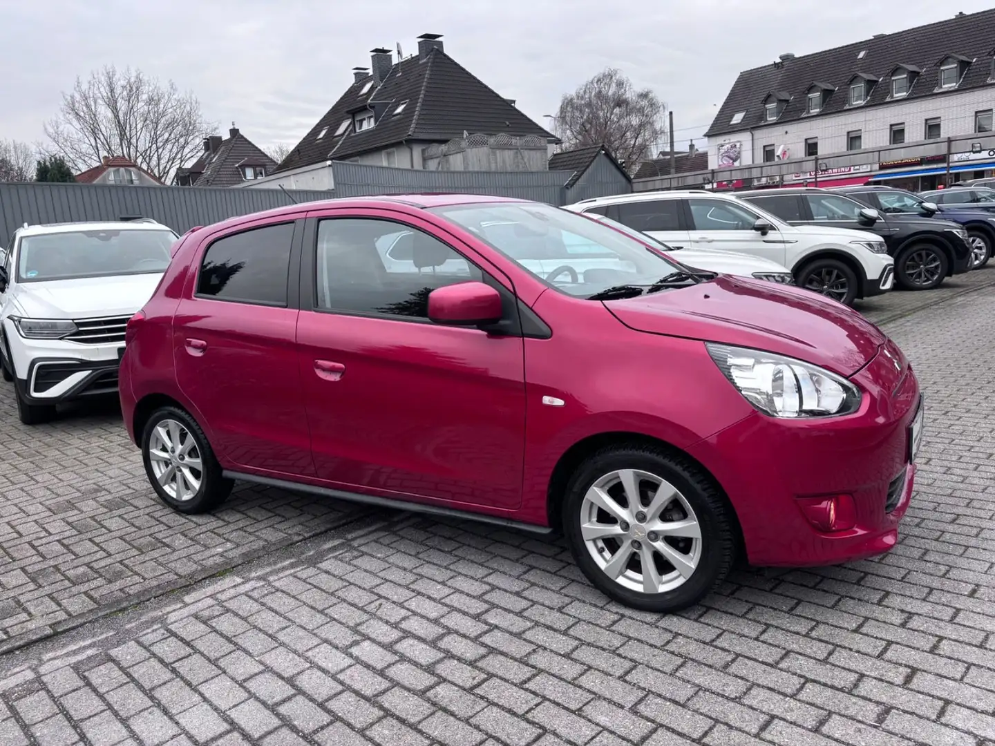 Mitsubishi Space Star Automatik, Rückfahrkamea,Sitzh.,Klima, Bluetooth Rot - 2