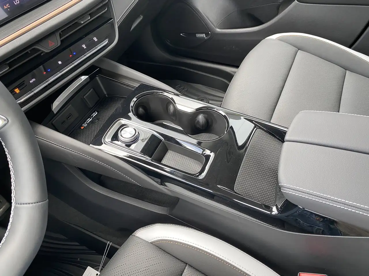 Buick Envision снимка Buick Envision