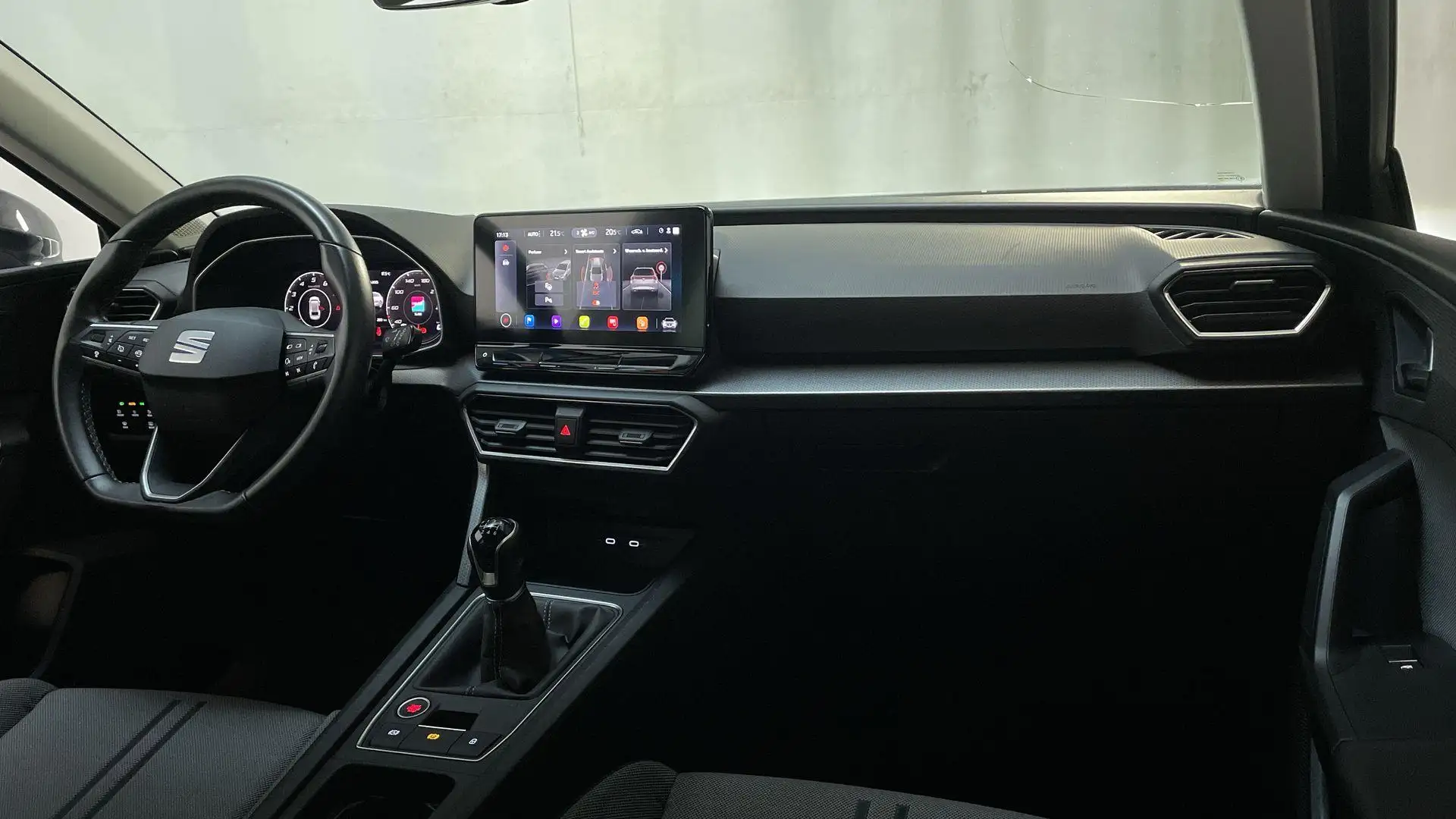 SEAT Leon Sportstourer 1.5 TSI Style Launch Edition Camera N Grijs - 2