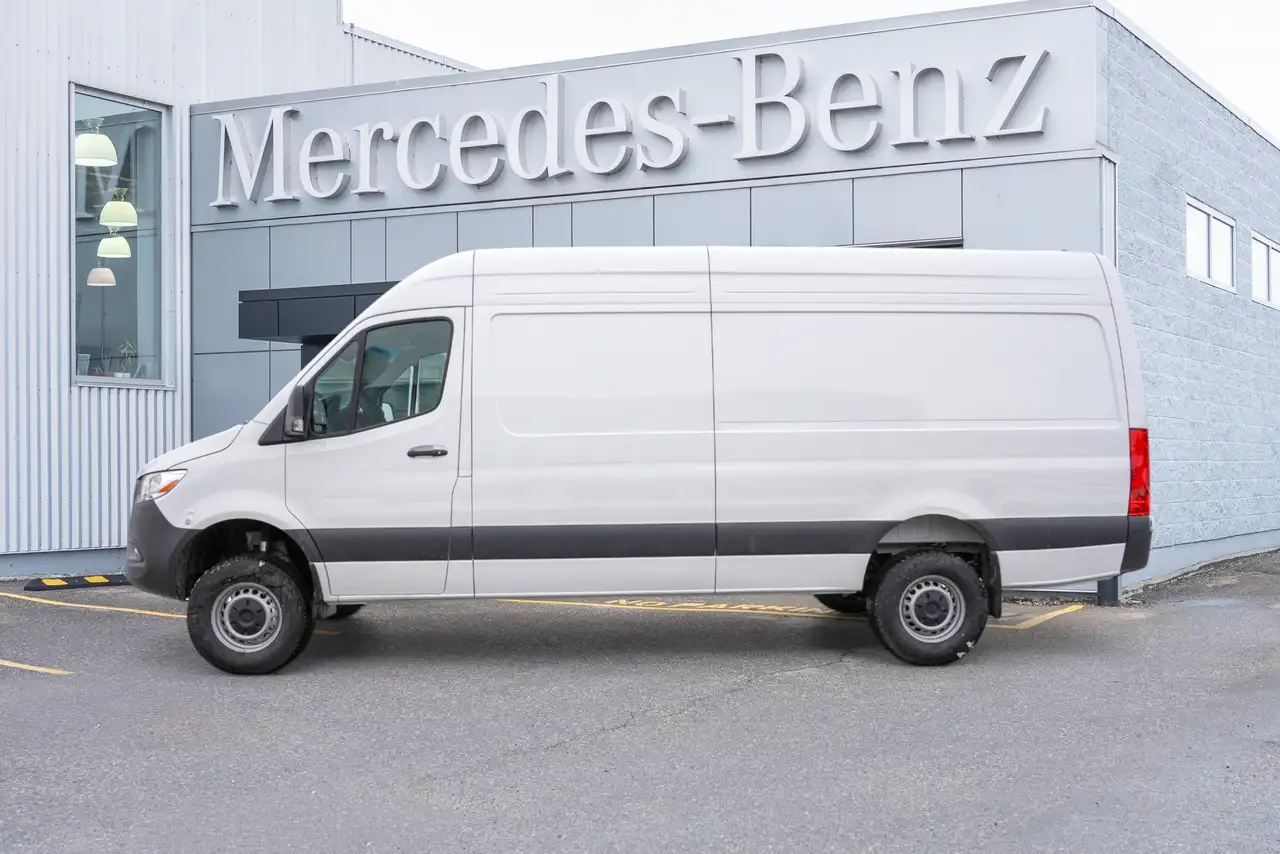 Mercedes-Benz Sprinter снимка Mercedes-Benz Sprinter