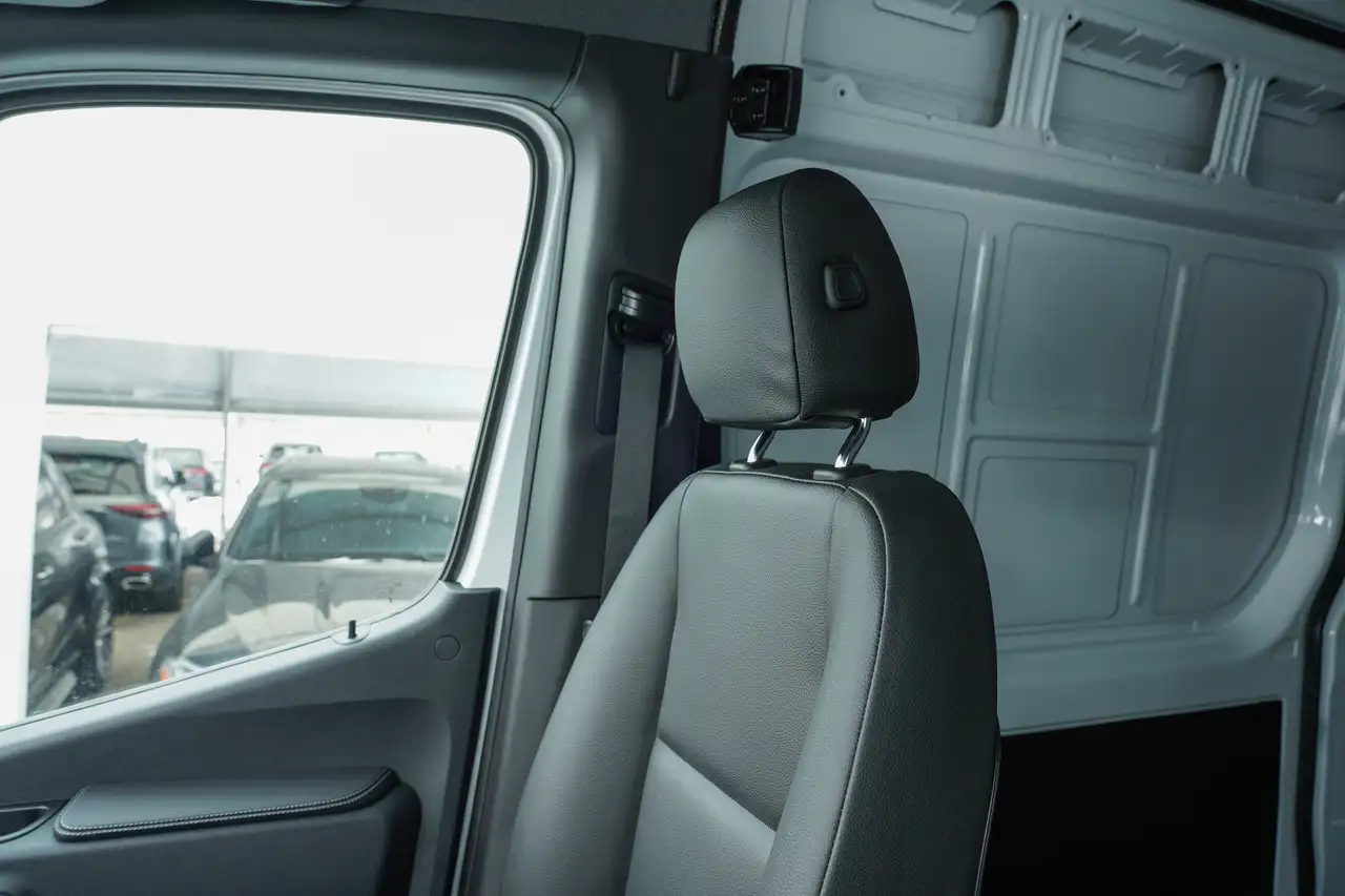 Mercedes-Benz Sprinter снимка Mercedes-Benz Sprinter