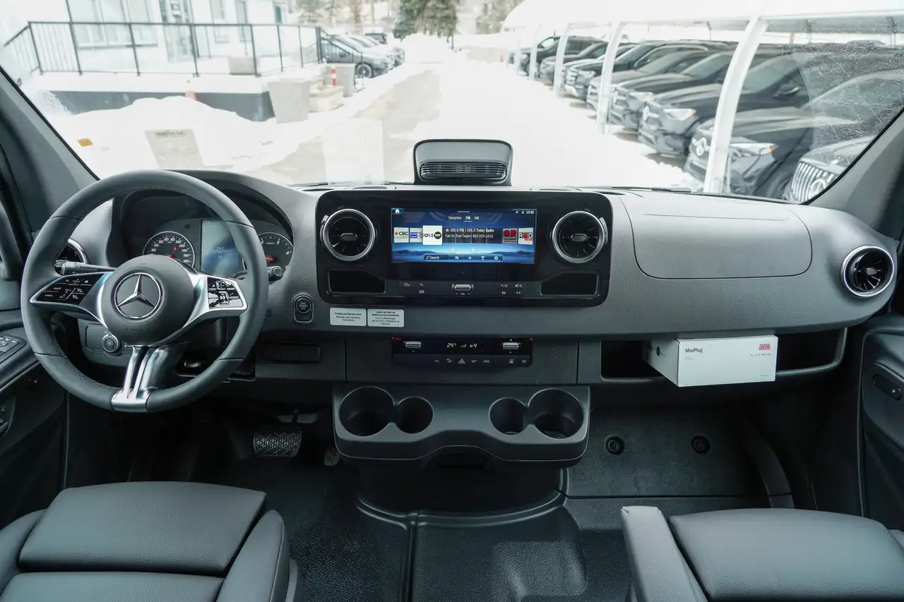Mercedes-Benz Sprinter снимка Mercedes-Benz Sprinter