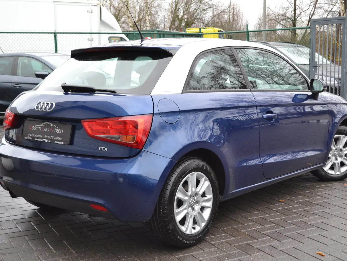 Audi A1 1.6 TDi * 1ste eigenaar * Euro5 Bleu - 2