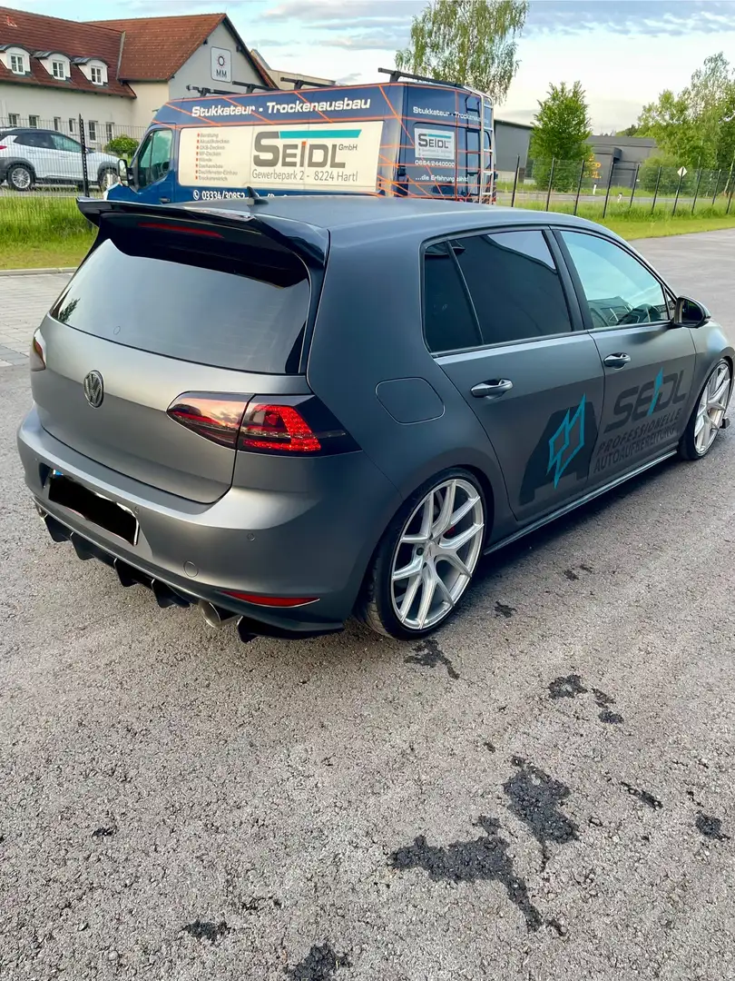 Volkswagen Golf GTI Golf GTI 2,0 TSI Performance GTI Performance Grau - 2