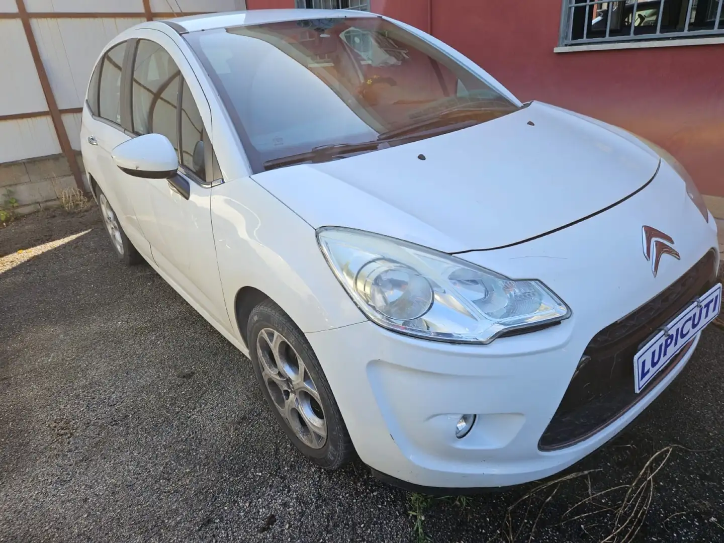 Citroen C3 C3 II 2009 1.4 hdi Attraction E5 Белый - 2
