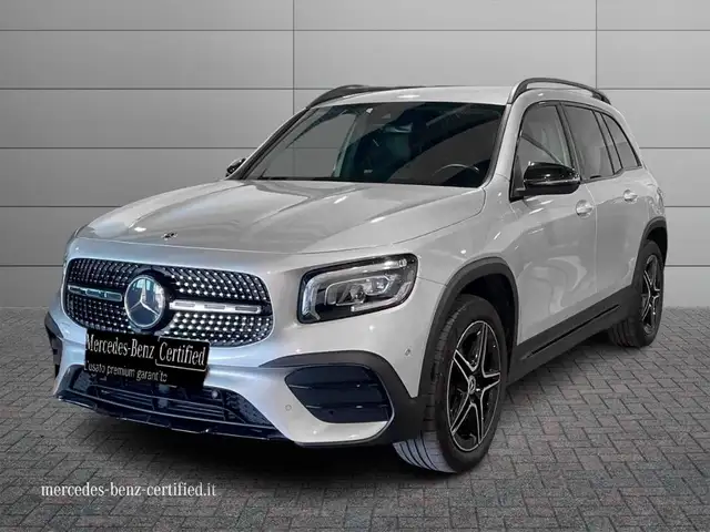 Mercedes-Benz GLB 200 - GLB 200 d Premium auto