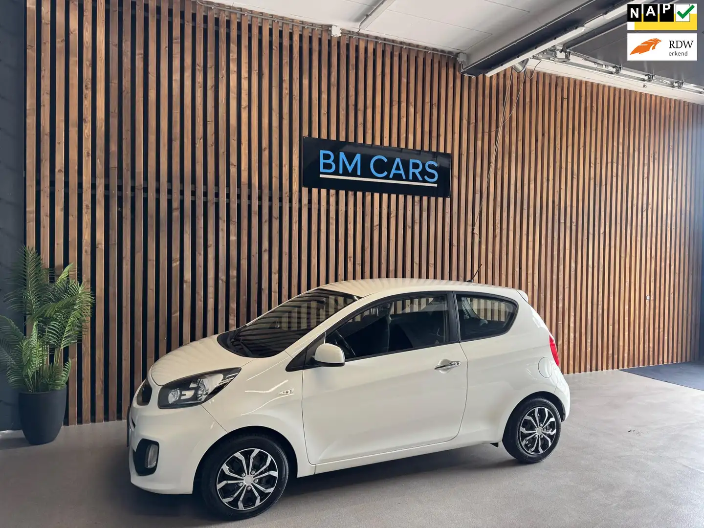 Kia Picanto 1.0 CVVT Airco, Weinig kilometers, Nieuwe APK Wit - 1