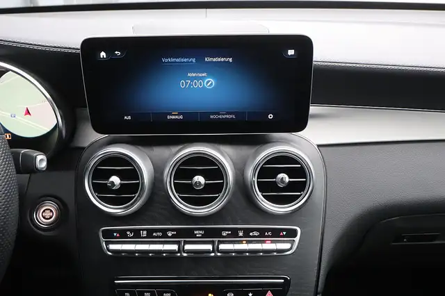 Mercedes-Benz GLC 300 de PHEV Coupé 4MATIC Aut. ACC, AHK elektr., Mul... Ansicht 20