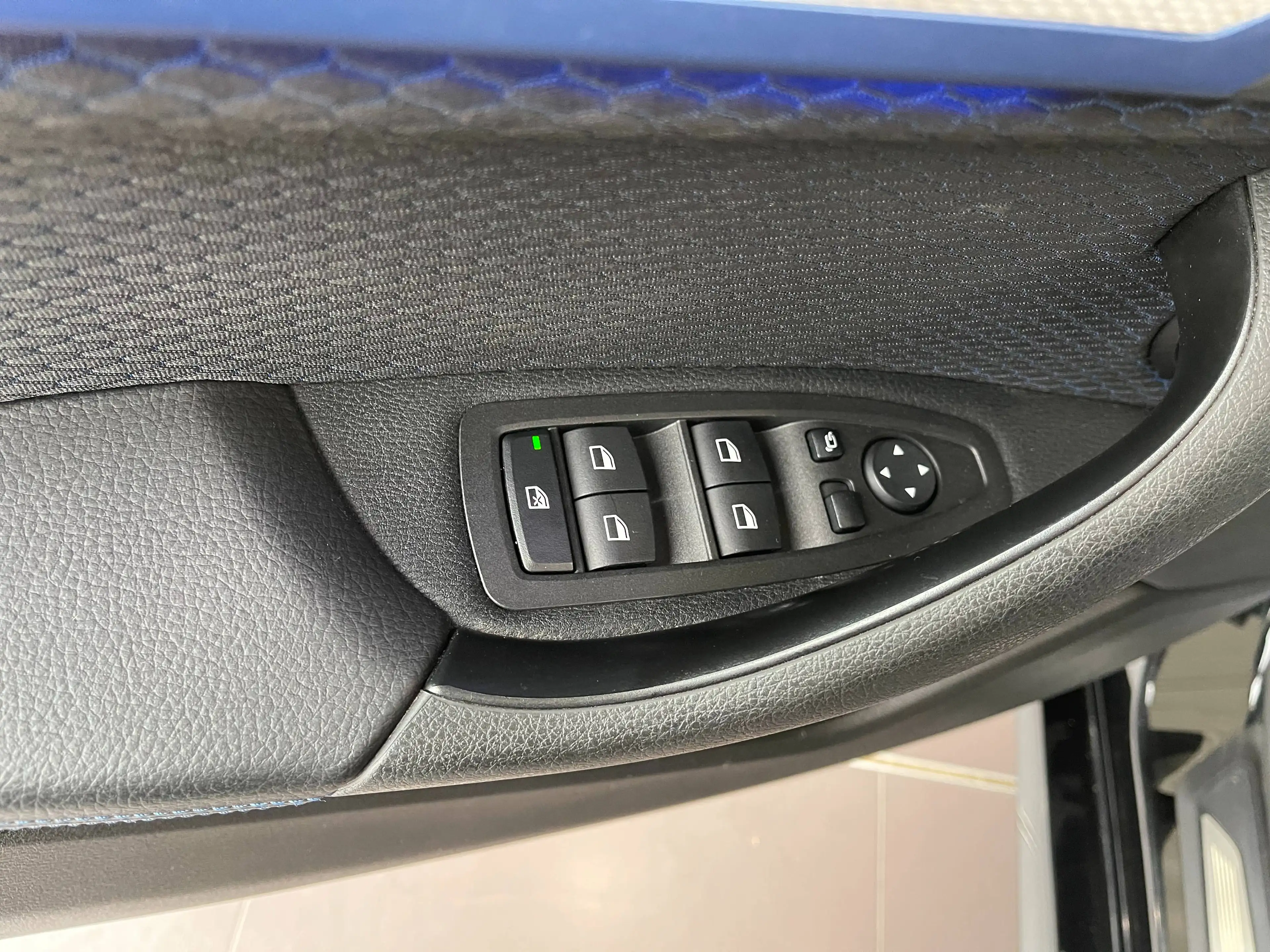 BMW X2 2.0iA xDrive *** GARANTIE + PACK M + LED + GPS PRO + CUIR *** — photo 15