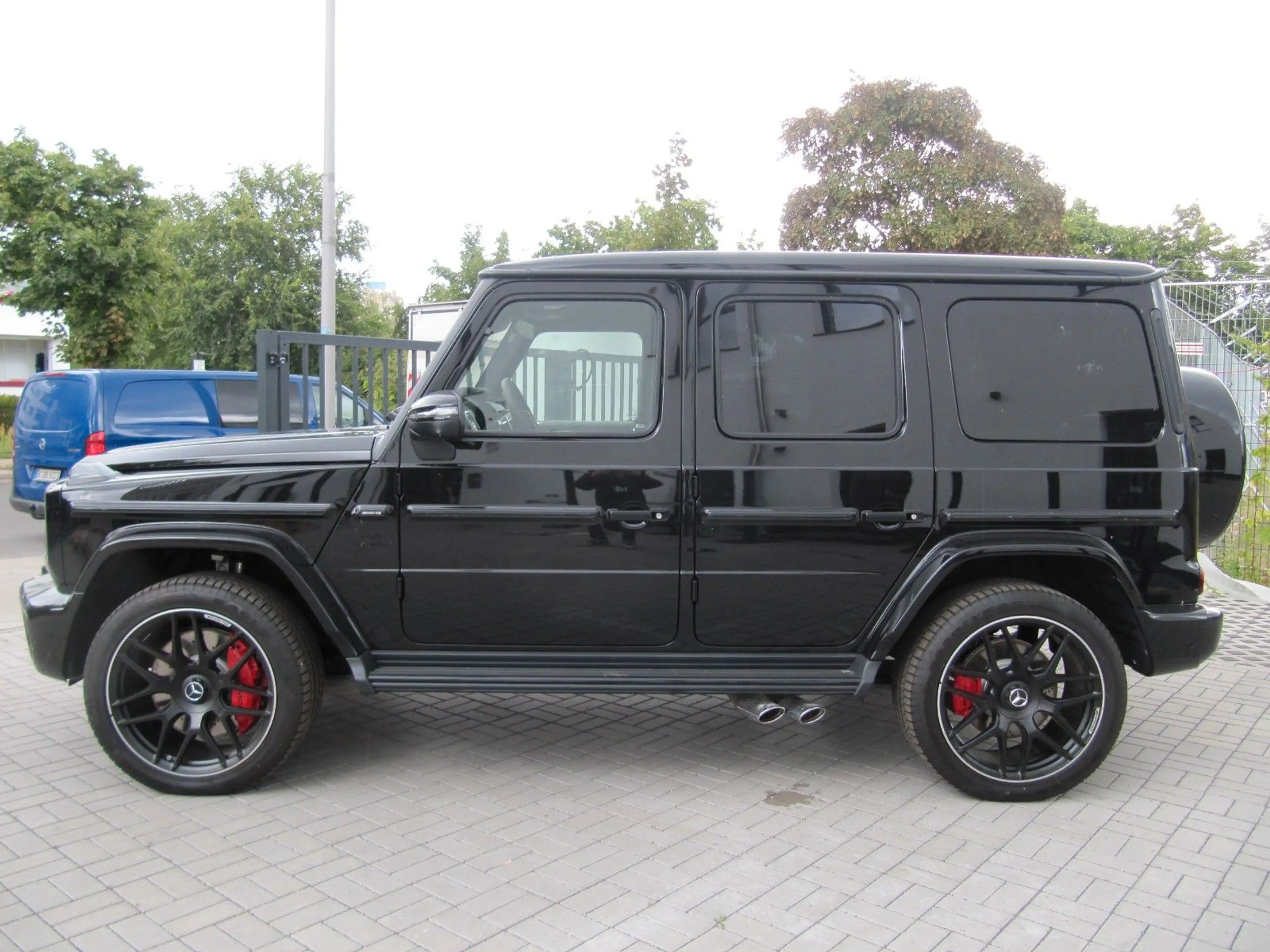 Mercedes-Benz G 63 AMG TZ NIGHT BURMESTER  A22 — photo 3