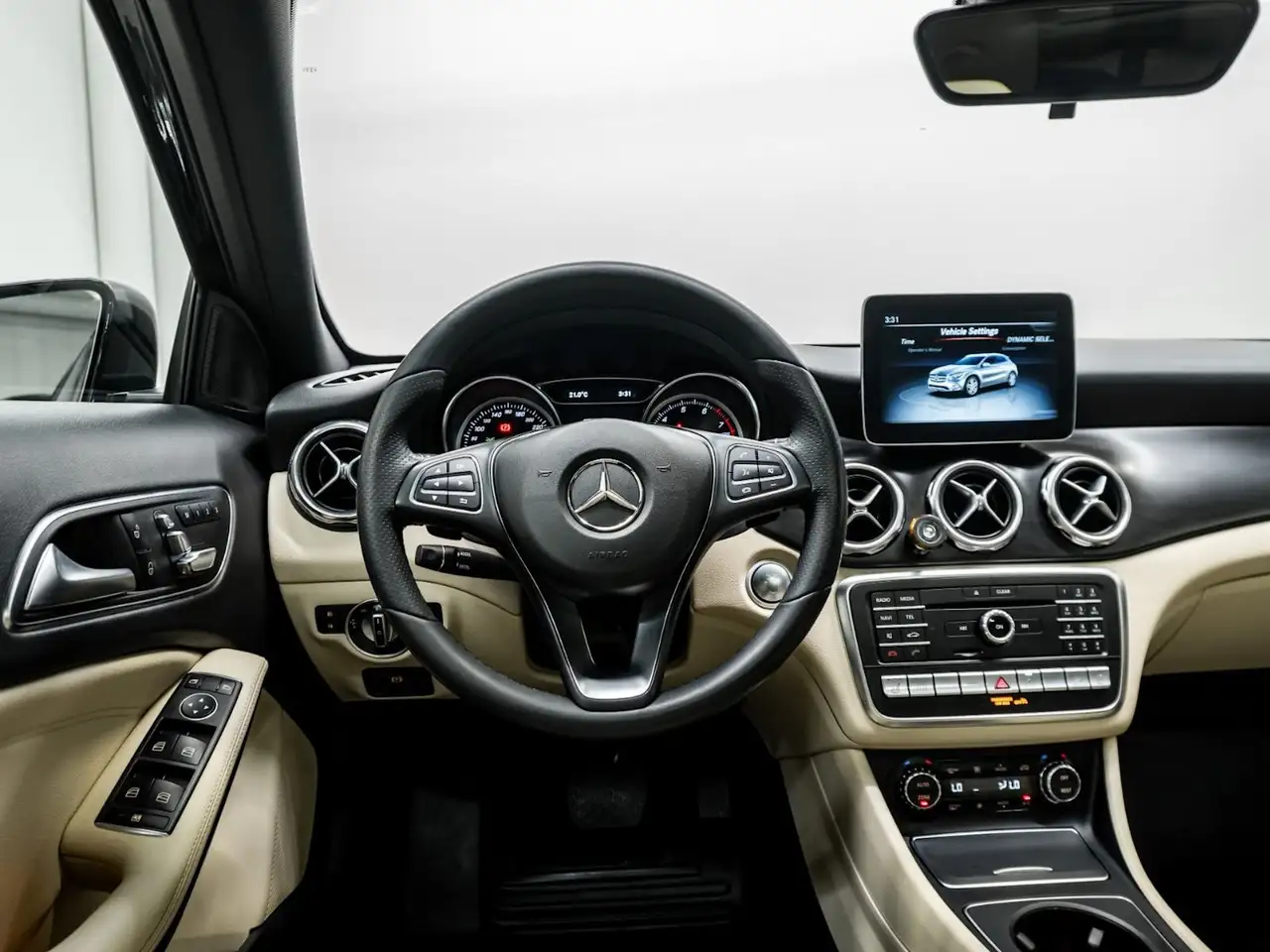 Mercedes-Benz GLA photo Mercedes-Benz GLA