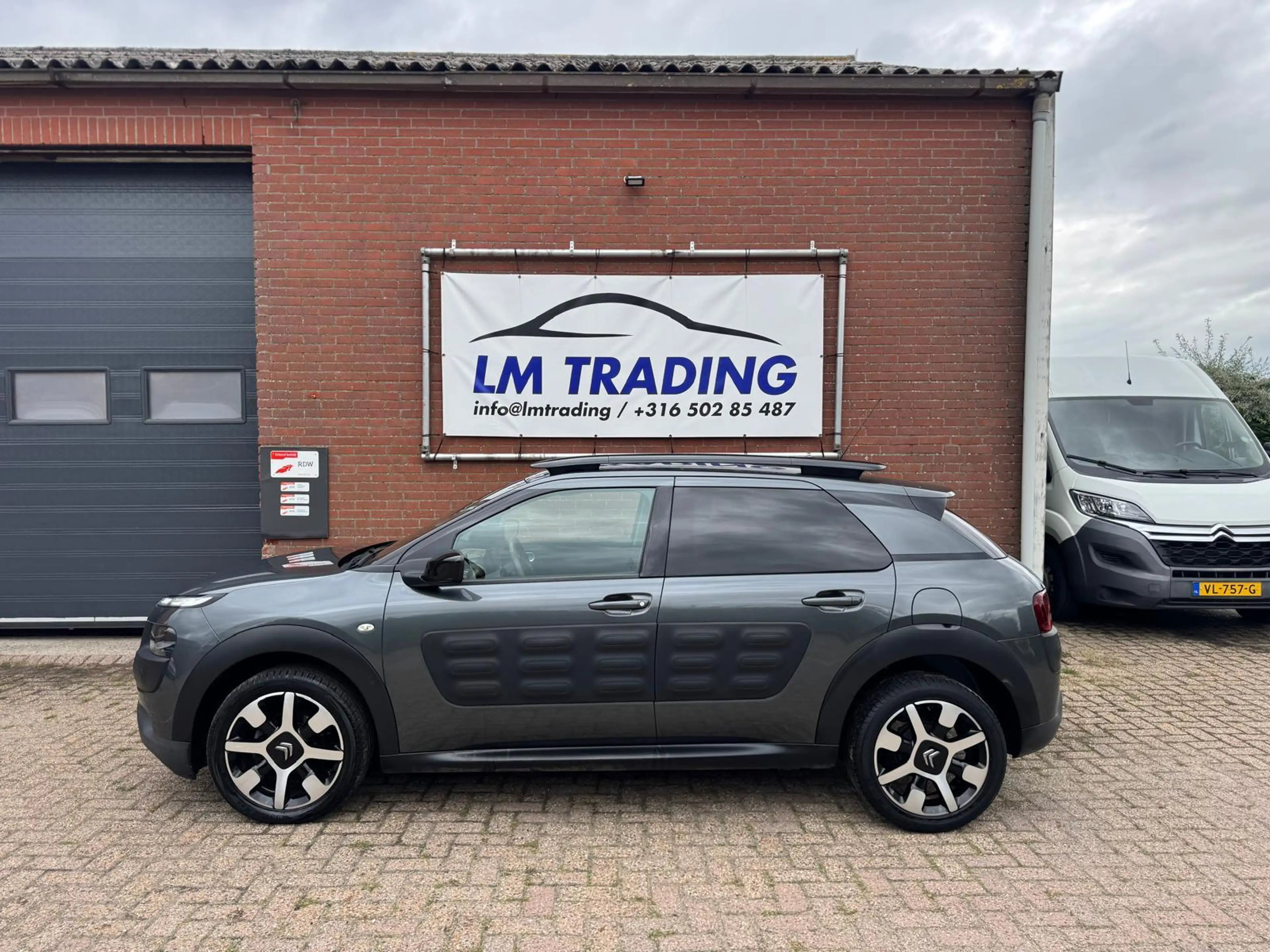 Citroen C4 Cactus 1.2 e-VTi Shine AUTOMAAT CAMERA TREKHAAK PDC LMV N — photo 3