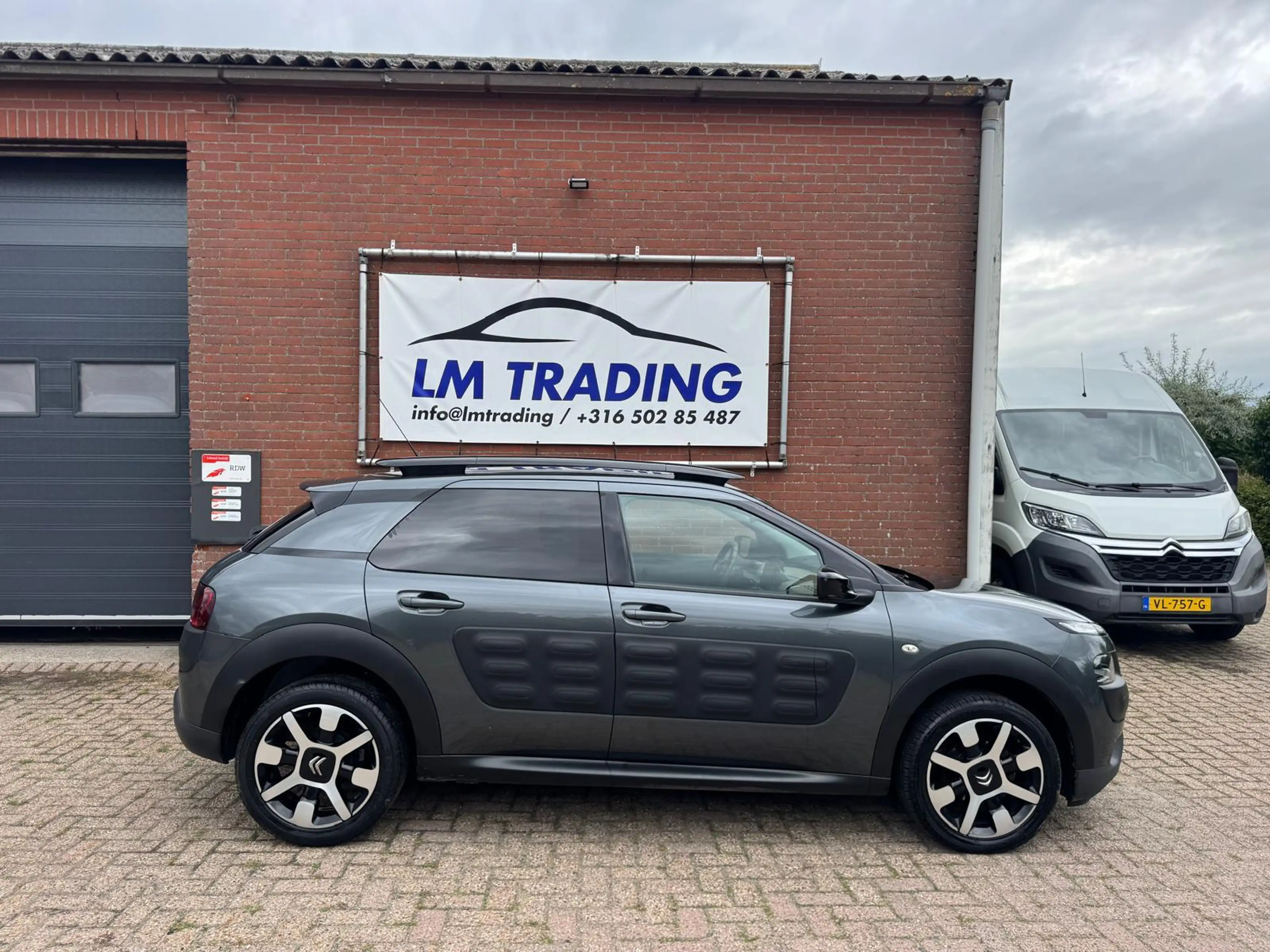 Citroen C4 Cactus 1.2 e-VTi Shine AUTOMAAT CAMERA TREKHAAK PDC LMV N — photo 6