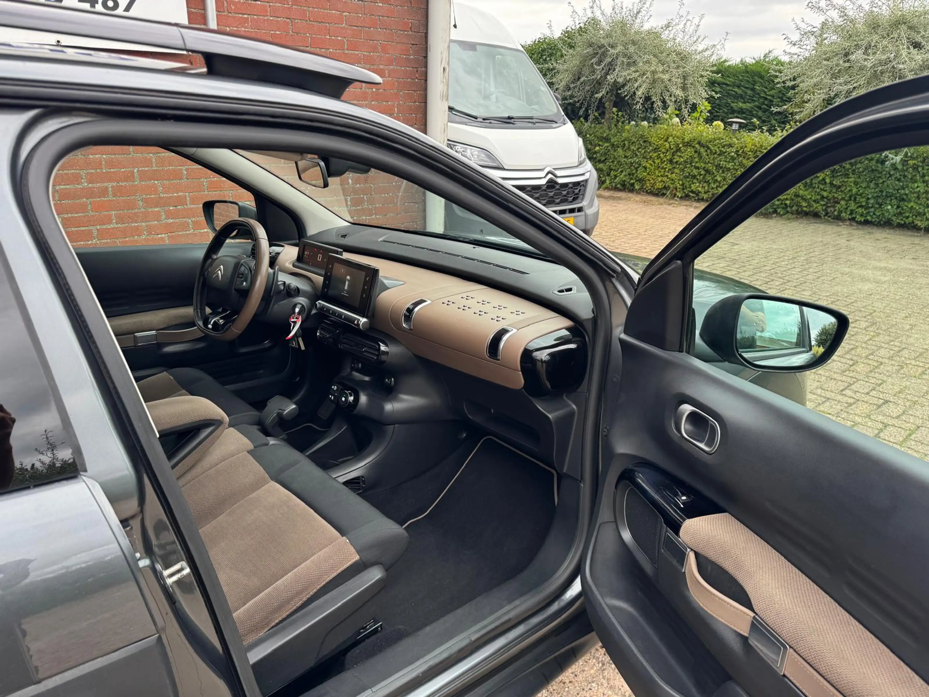Citroen C4 Cactus 1.2 e-VTi Shine AUTOMAAT CAMERA TREKHAAK PDC LMV N — photo 12