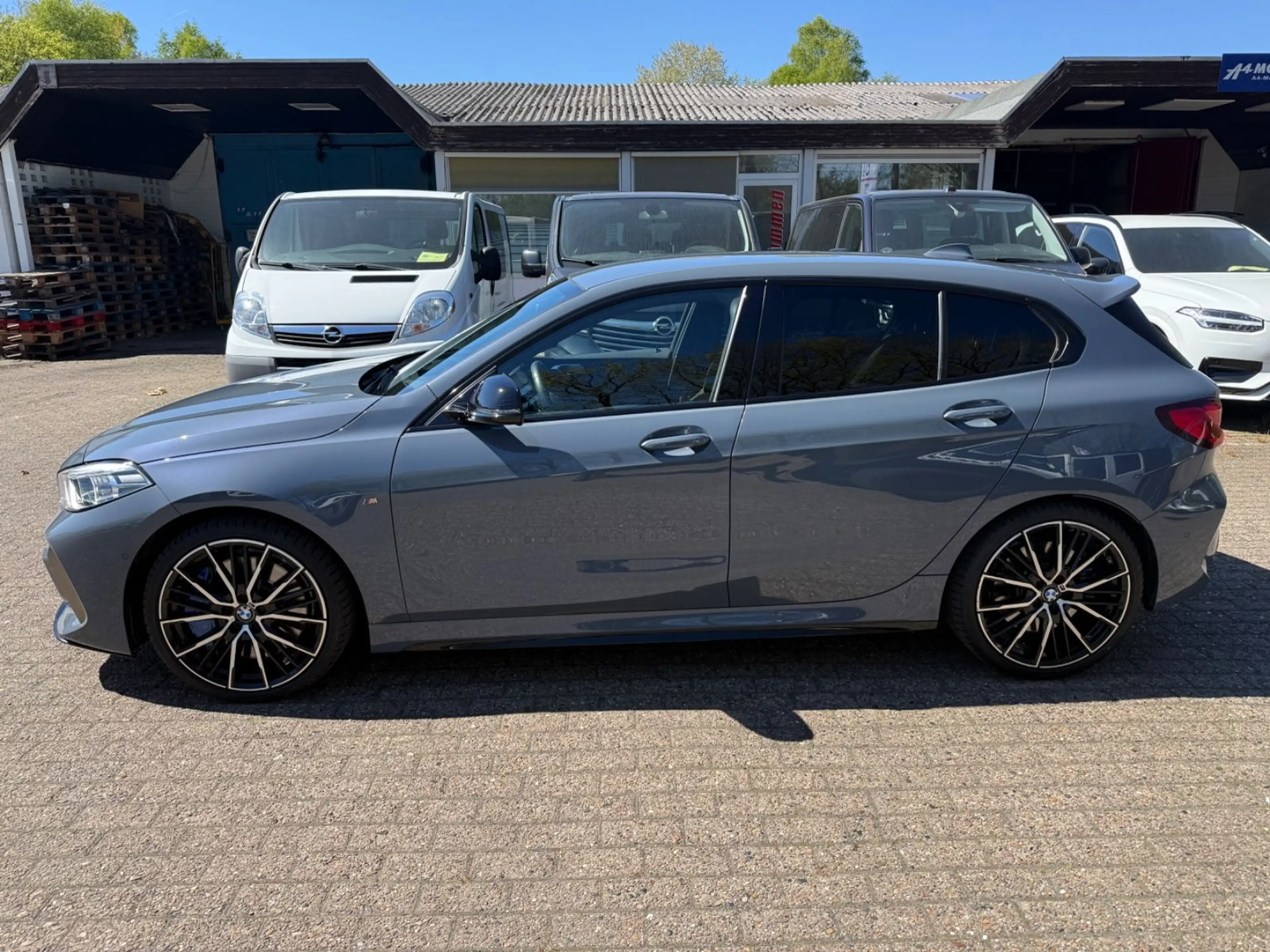 BMW 135 i xDrive Navi LED Memory Head-Up Kamera — photo 2