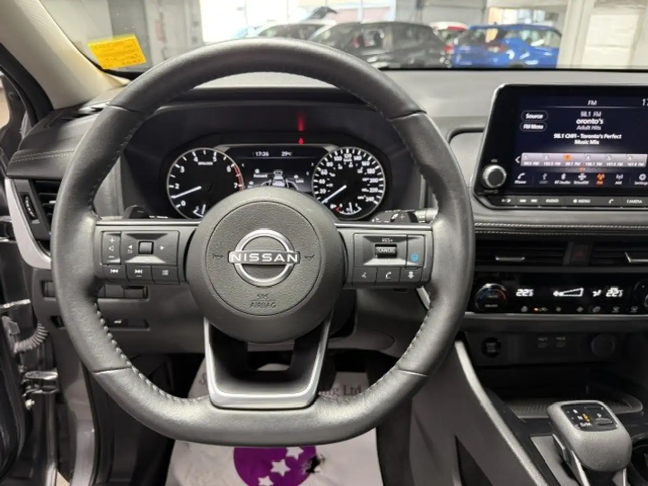 Nissan Rogue снимка Nissan Rogue