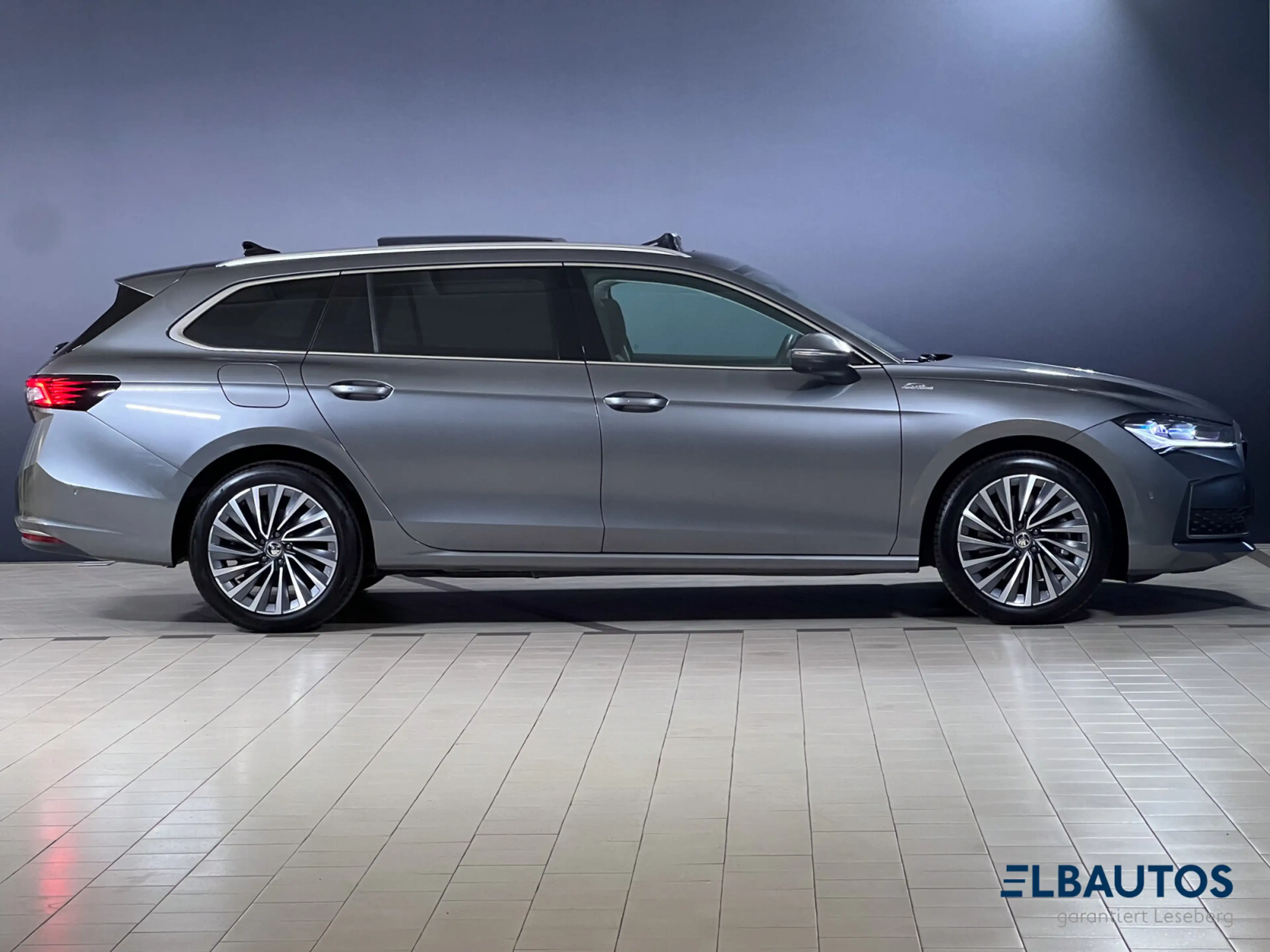 Skoda Superb Superb 1.5 TSI iV L&K Pano/360°/ACC/AHK/Matrix/ — photo 4
