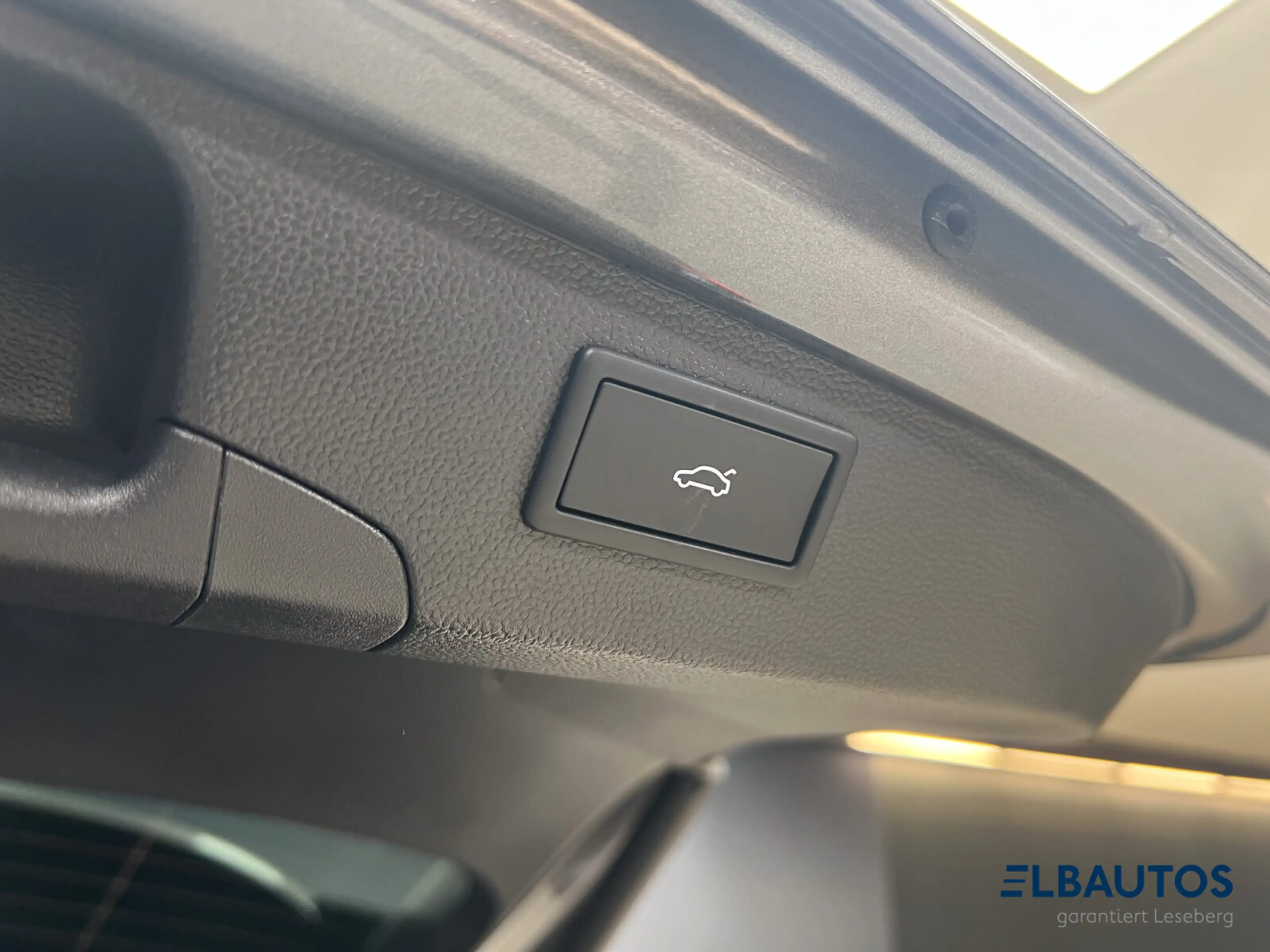 Skoda Superb Superb 1.5 TSI iV L&K Pano/360°/ACC/AHK/Matrix/ — photo 11