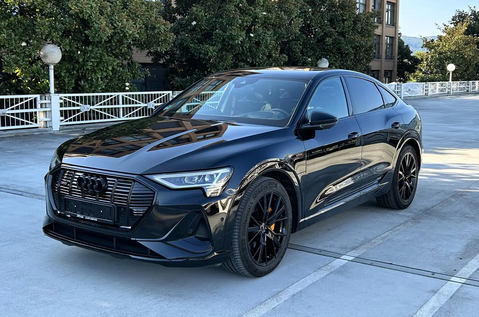 Audi e-tron Sportback 55 quattro S line Black edition Negro - 1