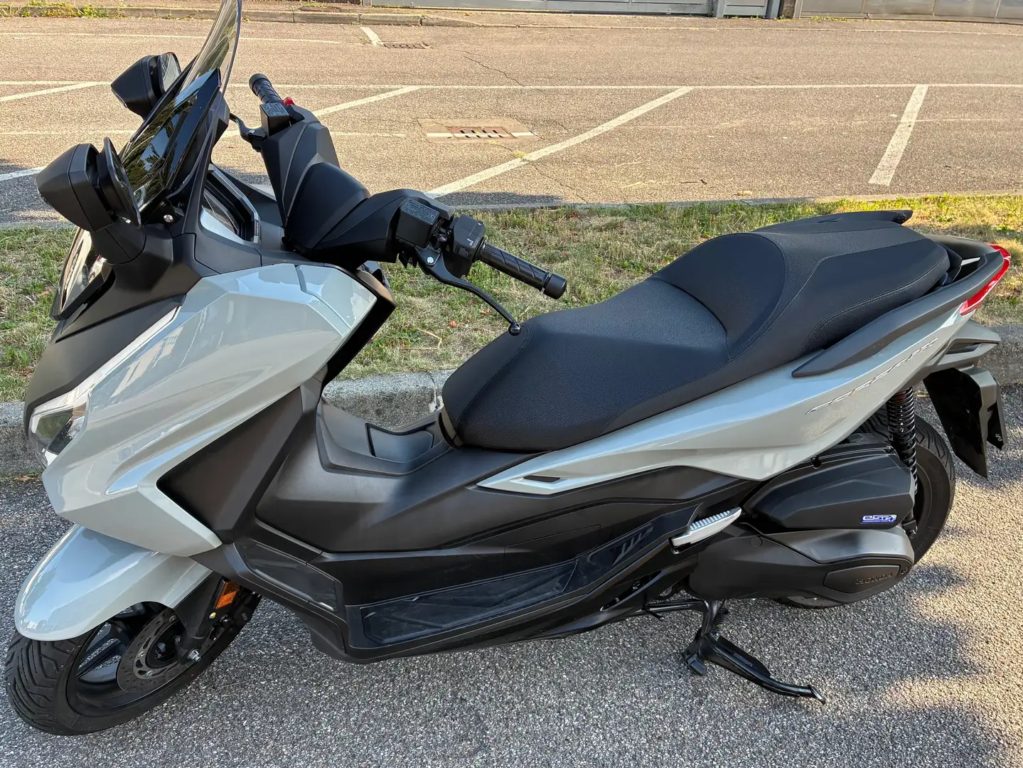 Honda Forza 350 2025 Grau - 2