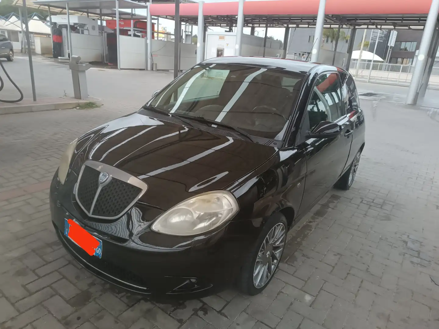 Lancia Ypsilon 1.3 mjt 16v Sport MomoDesign 105cv - 2