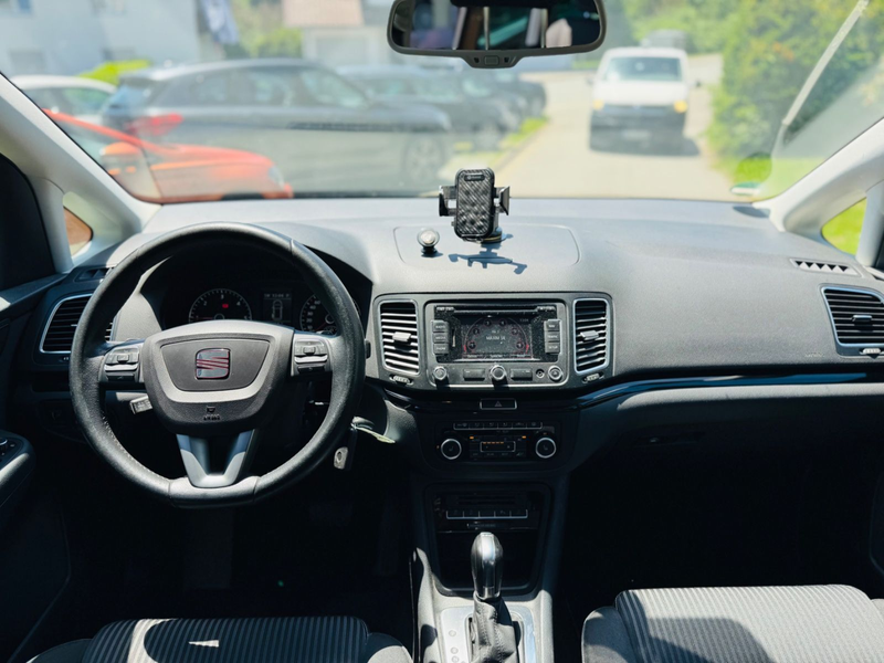 SEAT Alhambra Style Navi Pano — photo 15