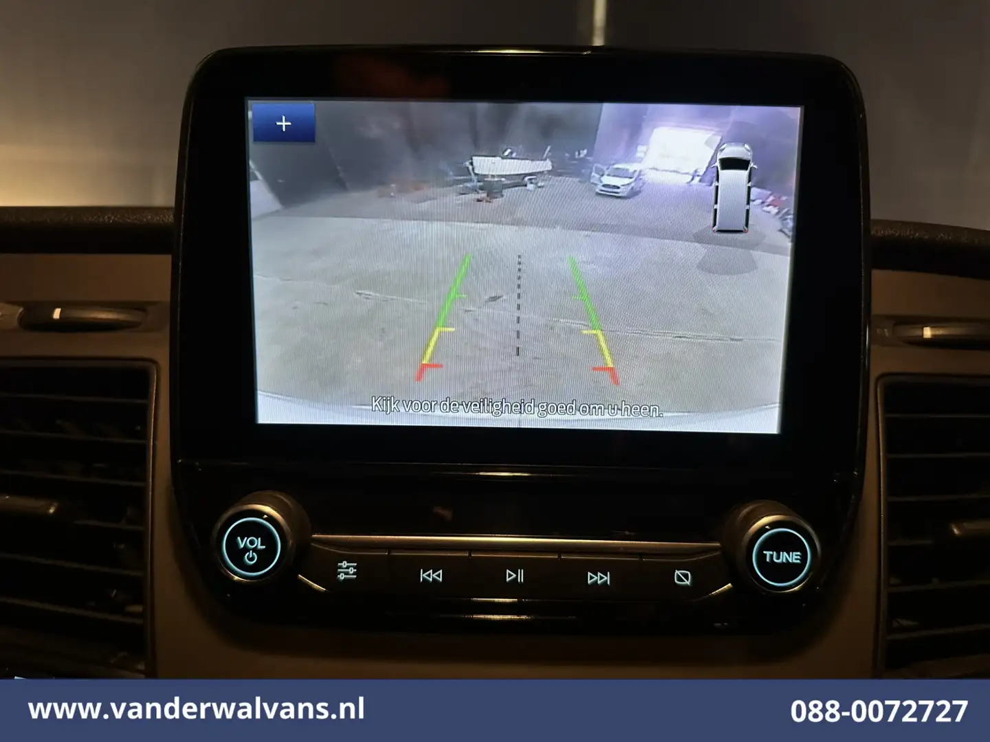 Ford Transit 2.0 TDCI 130pk L3H2 Euro6 Airco | Camera | Navigat Wit - 2